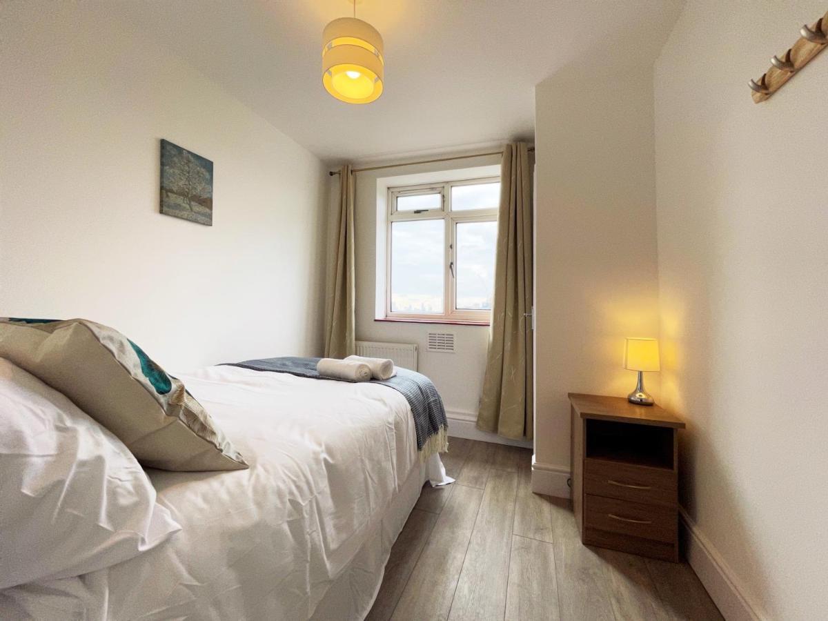 Sophie Place In Vauxhall - 3 Double Beds, 1 Sofa Bed, Spacious Londres Exterior foto