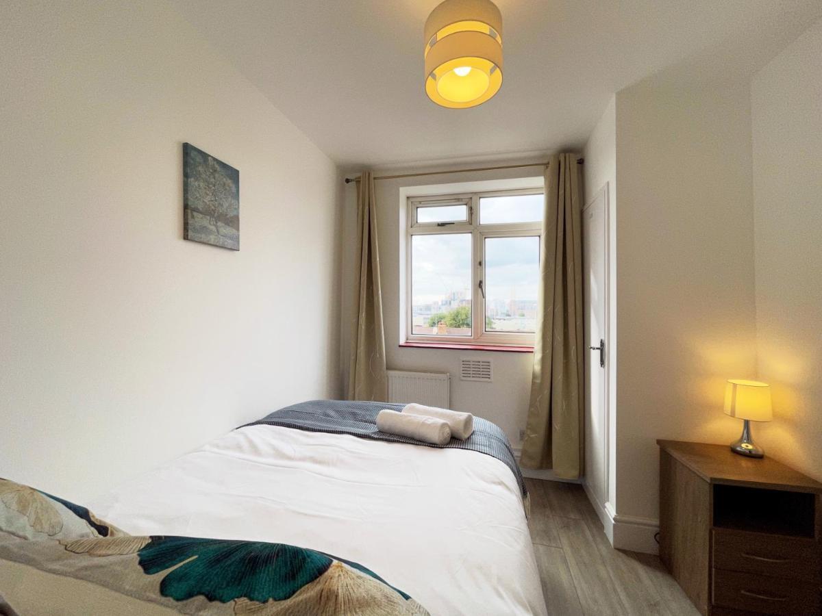 Sophie Place In Vauxhall - 3 Double Beds, 1 Sofa Bed, Spacious Londres Exterior foto