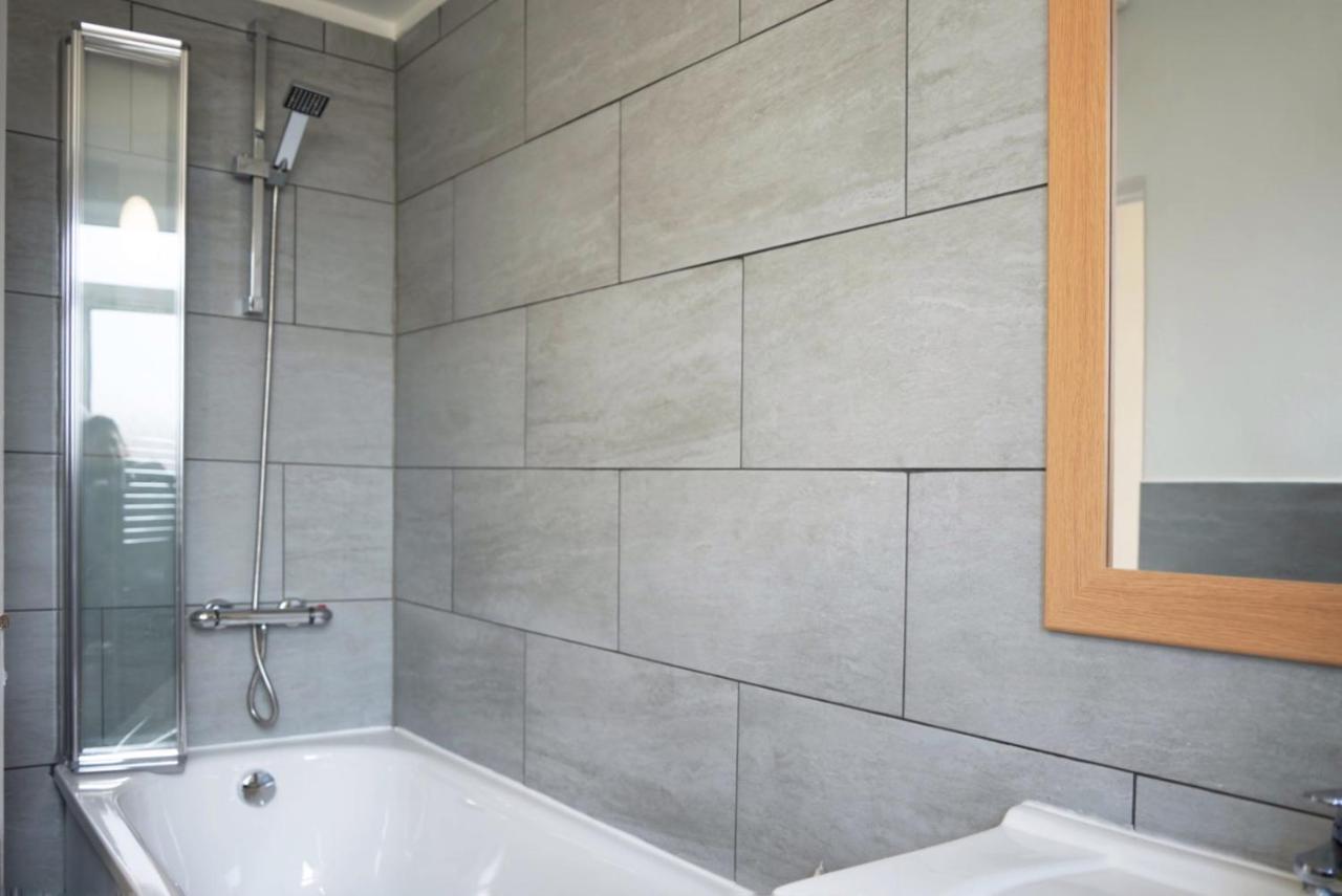 Sophie Place In Vauxhall - 3 Double Beds, 1 Sofa Bed, Spacious Londres Exterior foto
